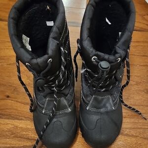 Black Winter Snow Boots